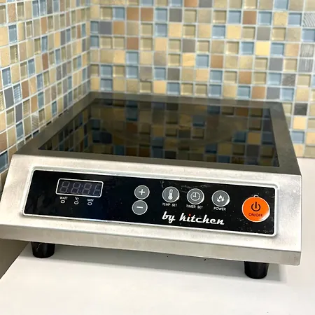 Laya Old Apartment *