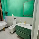 Laya Old Apartman Bukarest
