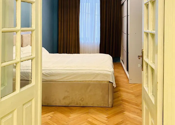 Laya Old Apartment Bucharest
